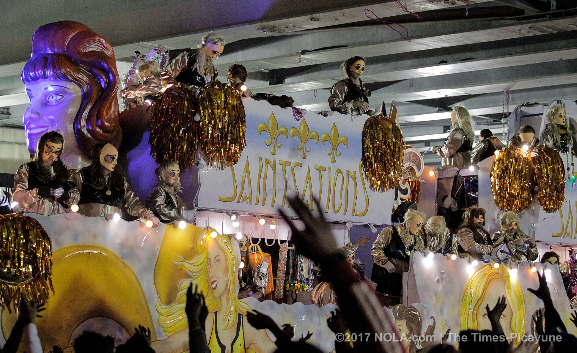 Krewe of Bacchus 2017 rolls in New Orleans: See Mardi Gras parade photos